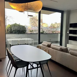 Bosco Verticale Hotel apartamentowy Mediolan